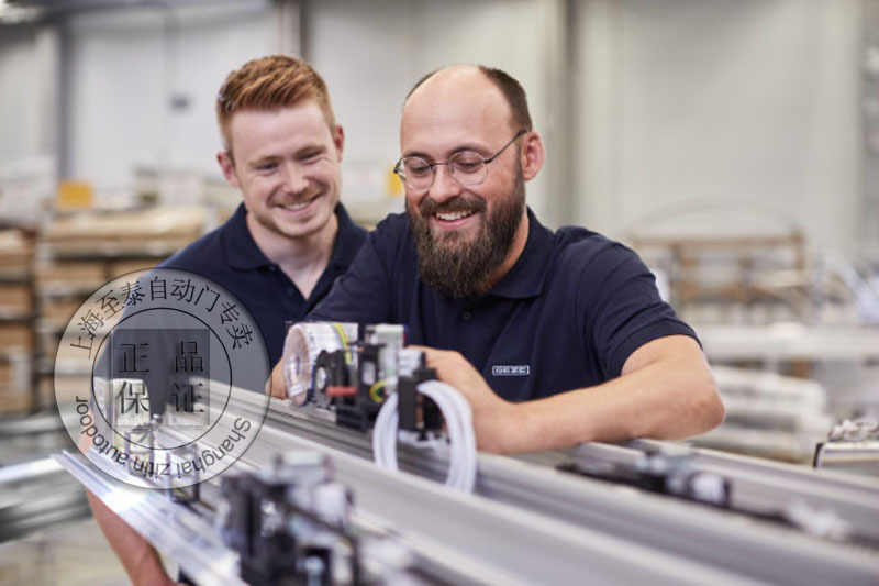 �����Զ���